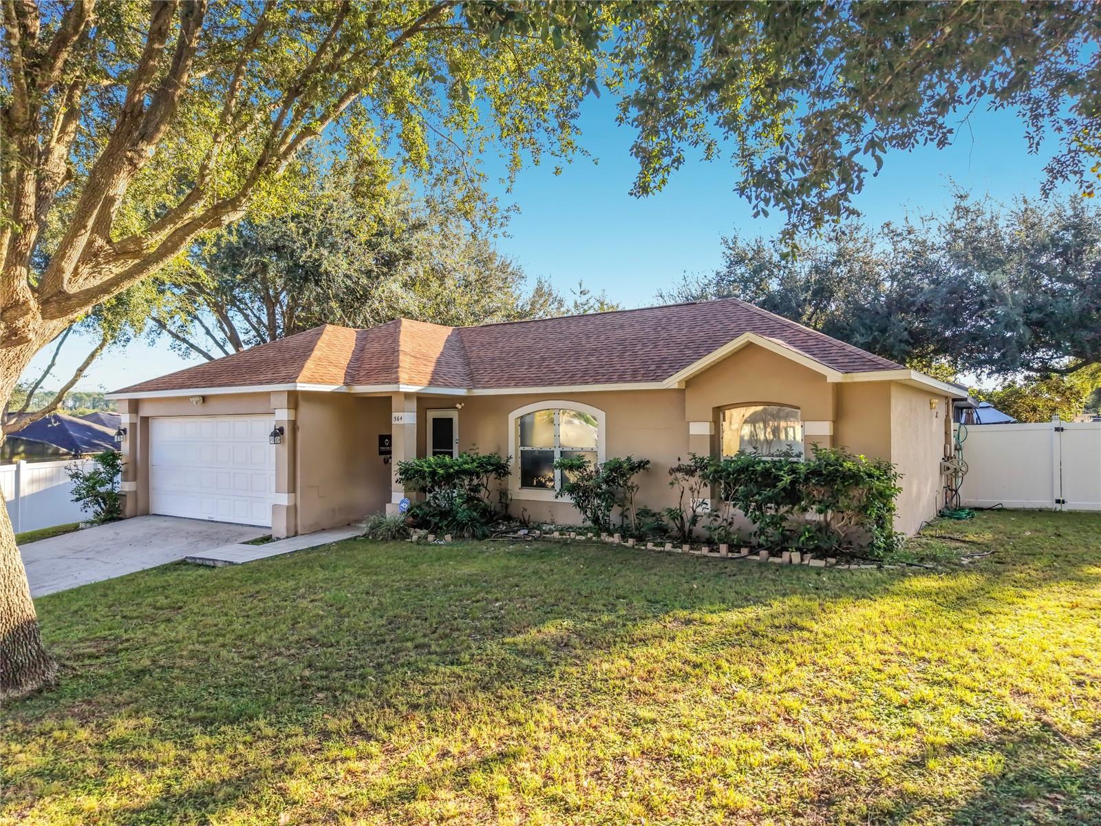 564 BRIMMING LAKE ROAD, Minneola, FL 34715