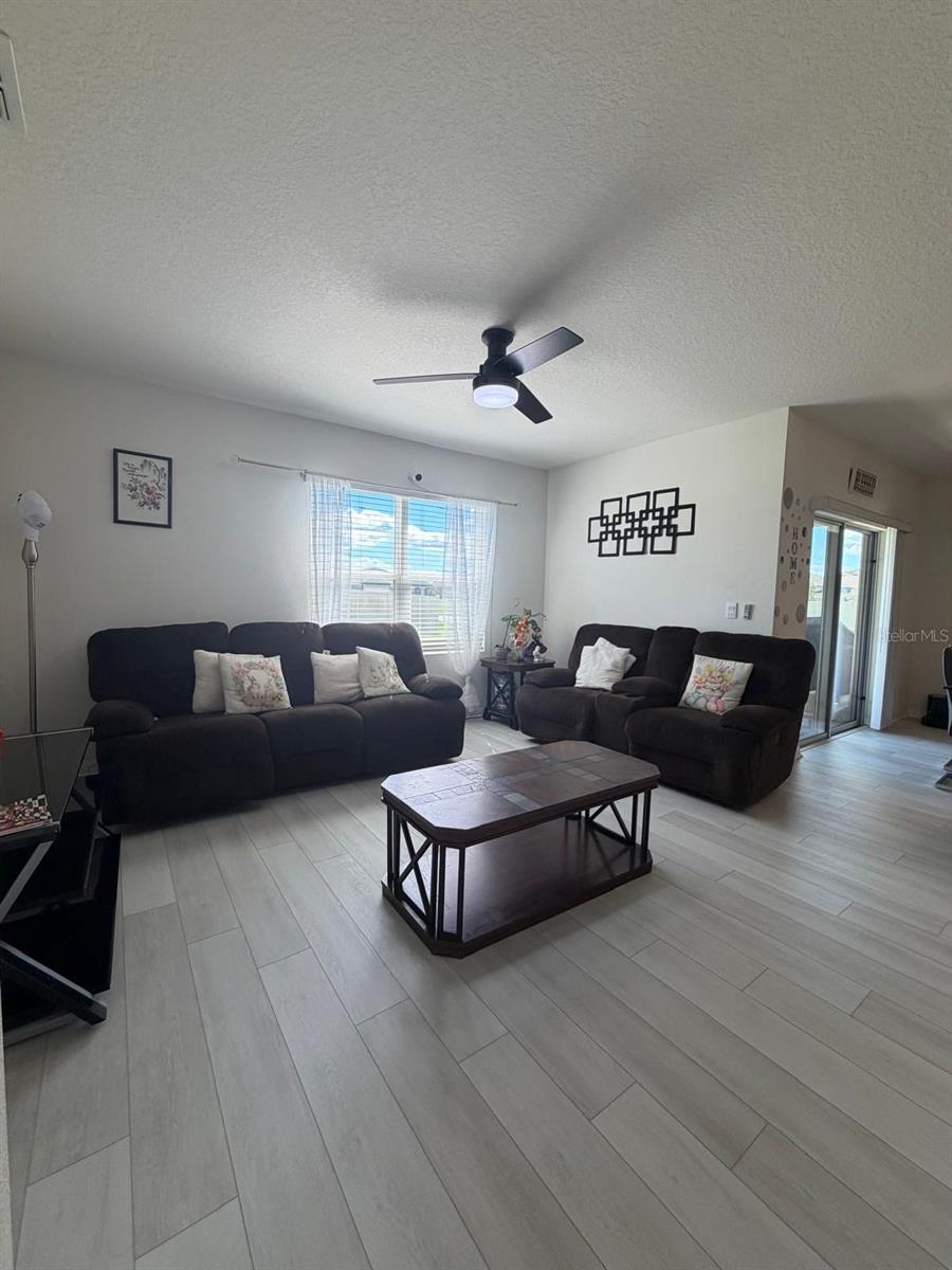 332 AUBURN GROVE CROSSING, Auburndale, FL 33823