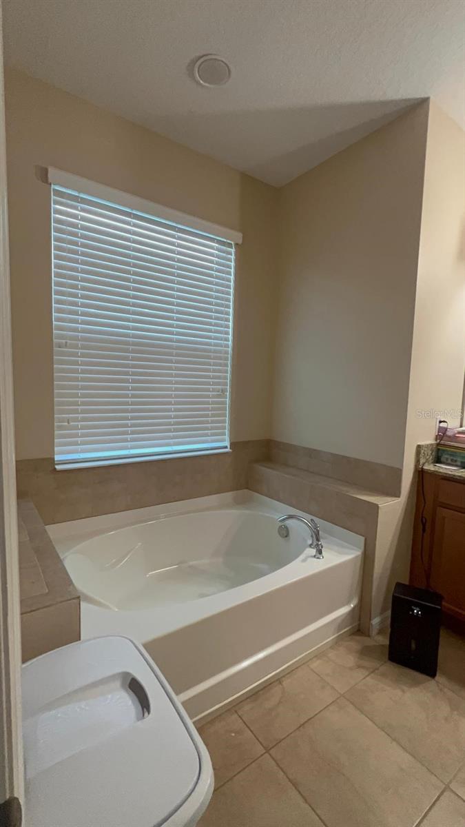 2855 N POINT BLVD, Kissimmee, FL 34744