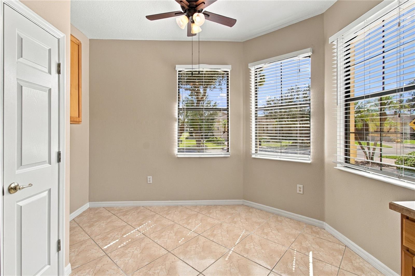 864 GRAND CANAL DR, Poinciana, FL 34759