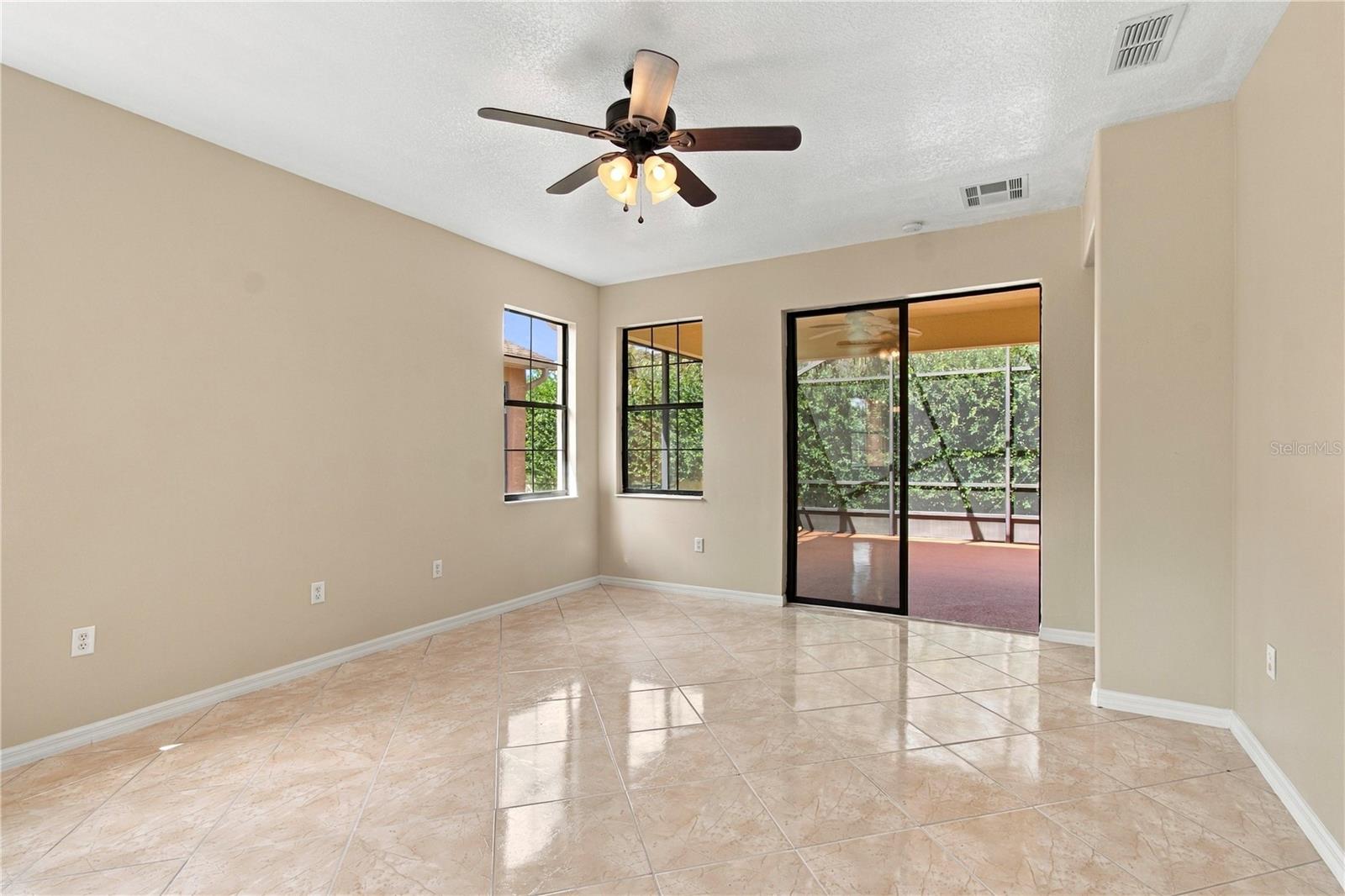 864 GRAND CANAL DR, Poinciana, FL 34759