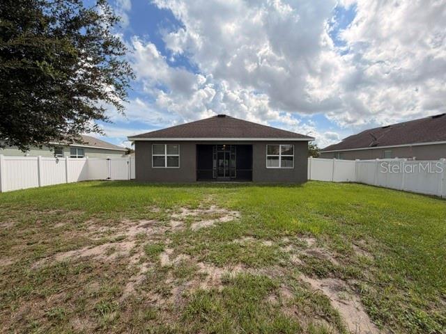 633 HIGHLAND MEADOWS AVENUE, Davenport, FL 33837