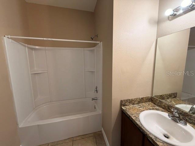 633 HIGHLAND MEADOWS AVENUE, Davenport, FL 33837