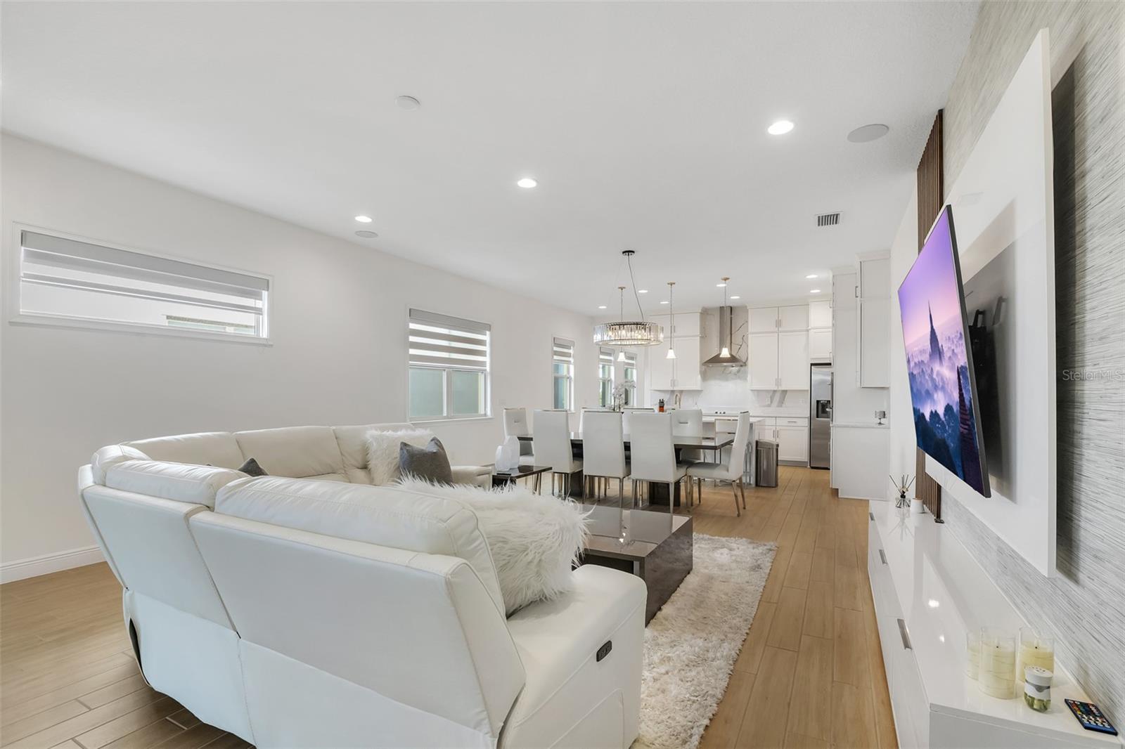 13249 WINTERTON LANE, Orlando, FL 32832
