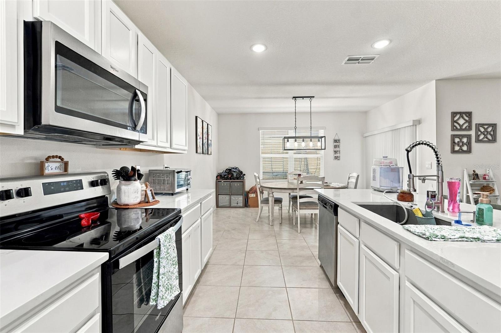 750 AUBURN GROVE COURT, Auburndale, FL 33823 750 AUBURN GROVE COURT, Auburndale, FL 33823