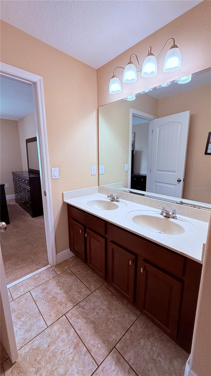 5377 OAKBOURNE AVENUE, Davenport, FL 33837