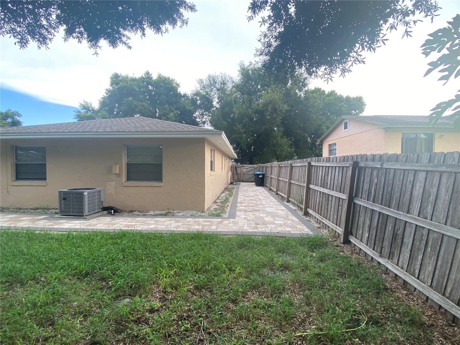 8029 SANDBERRY BOULEVARD, Orlando, FL 32819