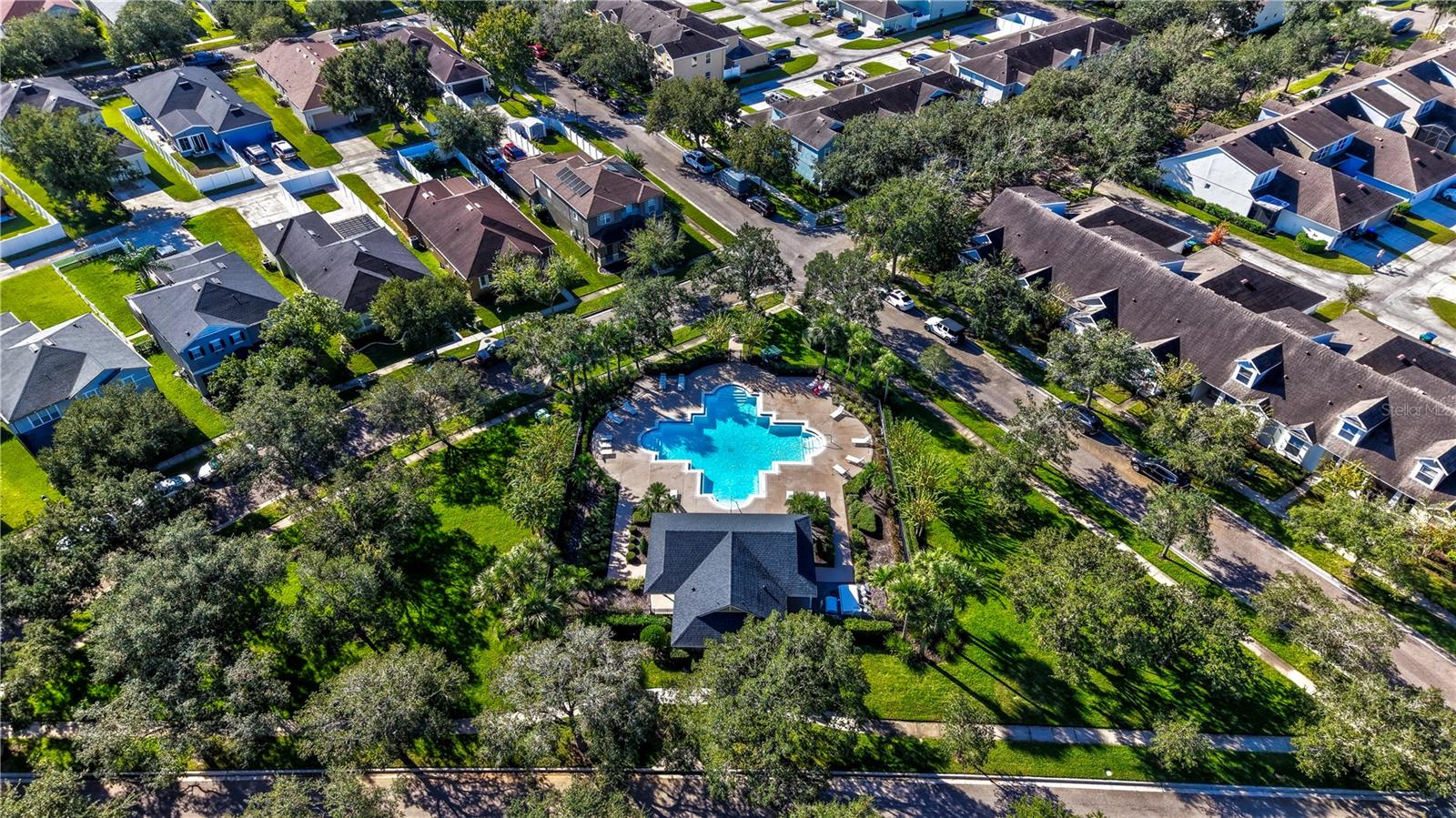 5 Min walk From Community Pool