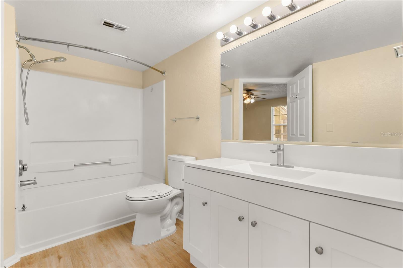 2214 METROPOLITAN WAY, #1034, Orlando, FL 32839
