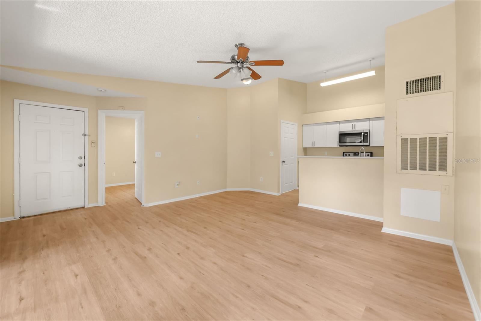 2214 METROPOLITAN WAY, #1034, Orlando, FL 32839