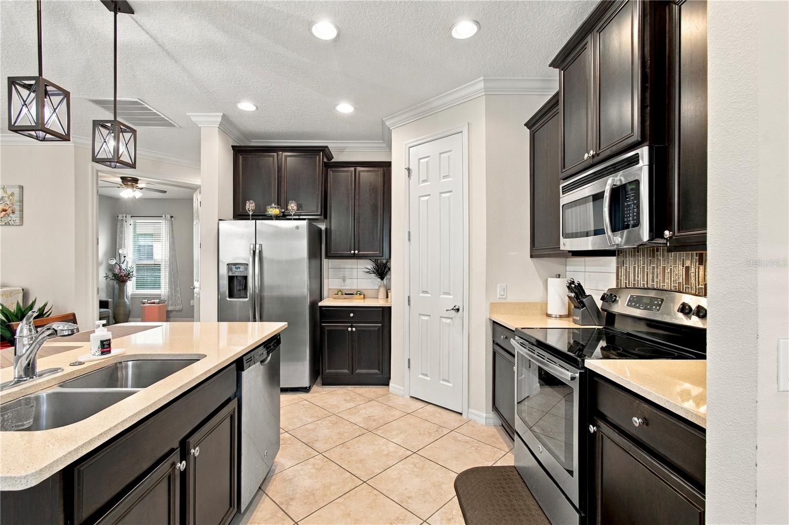 STAINLESS STEEL APPLIANCES