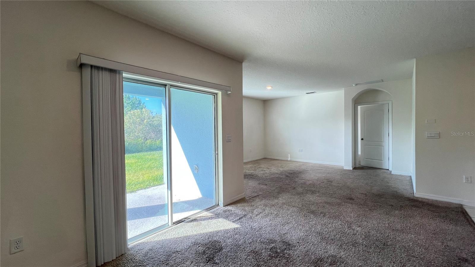 1467 FOX SQUIRREL DRIVE, Davenport, FL 33897
