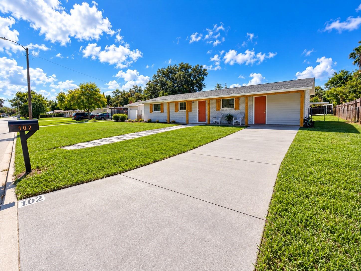 102 COSMOS DRIVE, Orlando, FL 32807 102 COSMOS DRIVE, Orlando, FL 32807