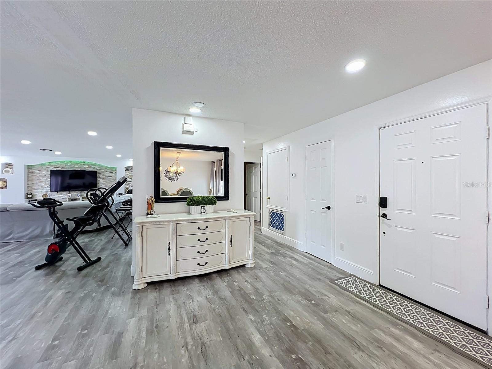 3275 AMBERLEY PARK CIRCLE, Kissimmee, FL 34743 3275 AMBERLEY PARK CIRCLE, Kissimmee, FL 34743