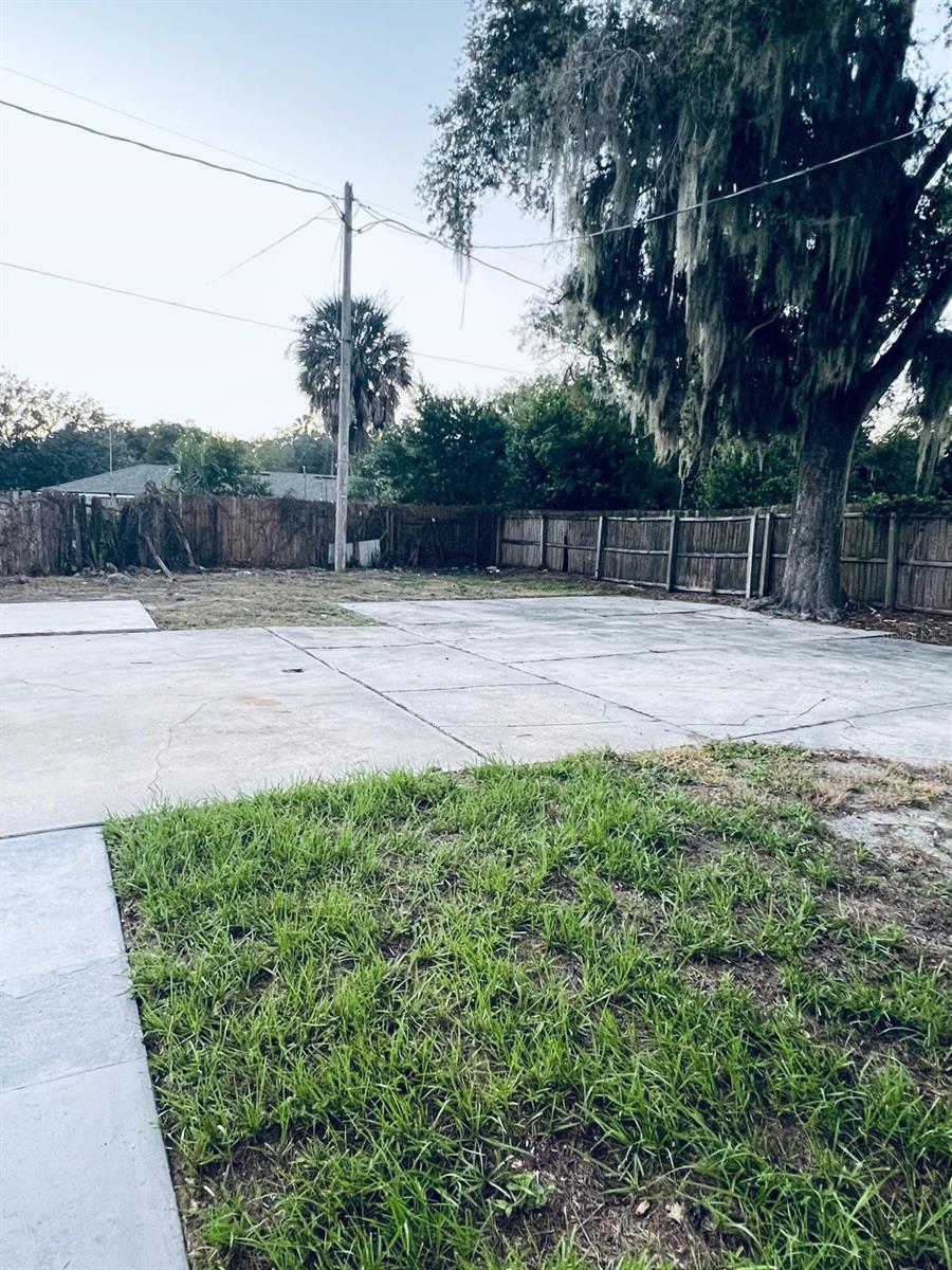 621 HOLLINGSWORTH ROAD, #621, Lakeland, FL 33801