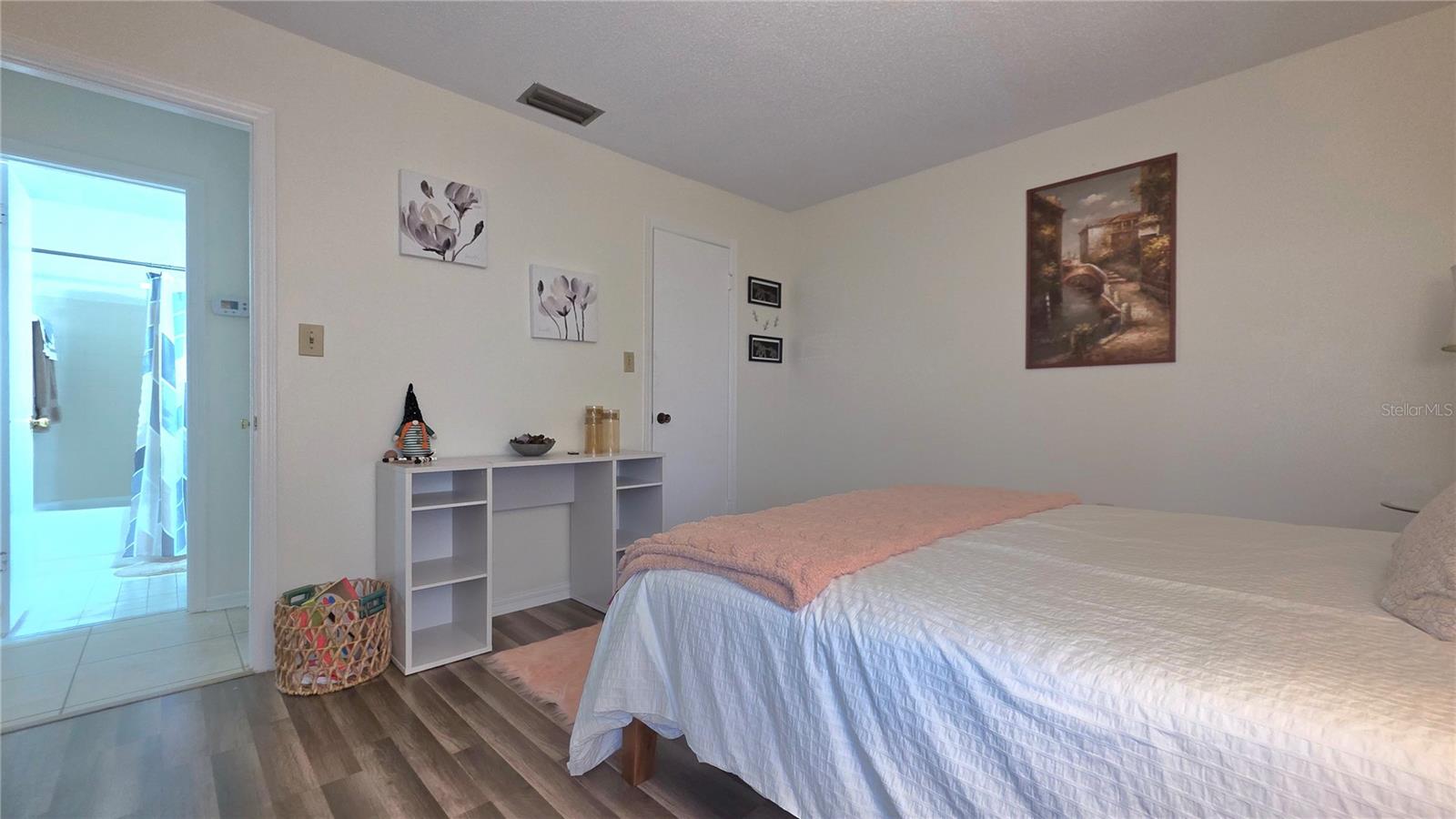 689 NW LAKE HOWARD DRIVE, #3B, Winter Haven, FL 33880