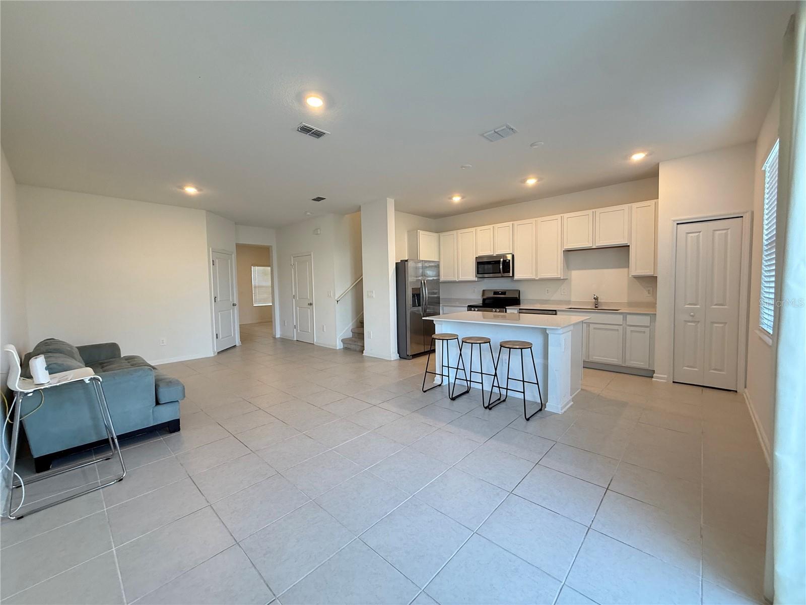 2611 SKYLINE LOOP, Poinciana, FL 34758 2611 SKYLINE LOOP, Poinciana, FL 34758