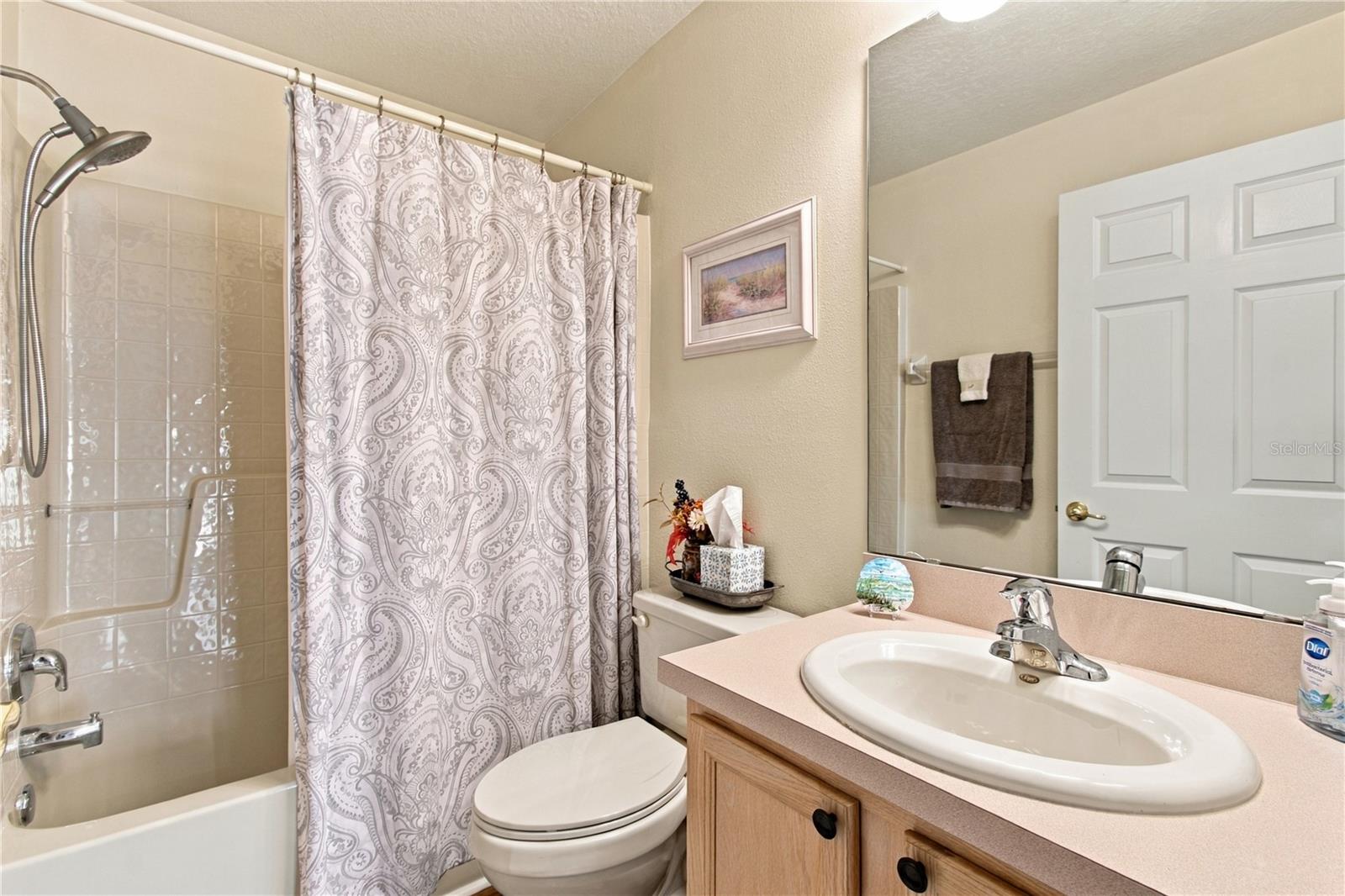 SECOND FULL BATHROOM W/TUB/SHOWER COMBO