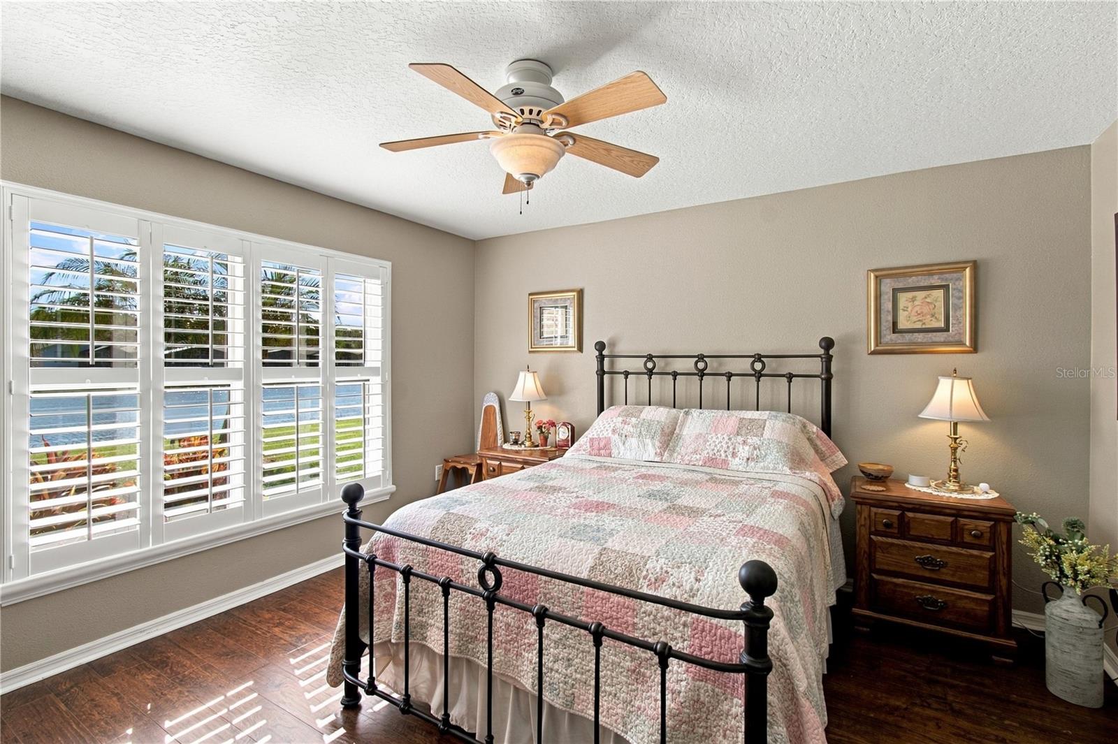 PLANTATION SHUTTERS