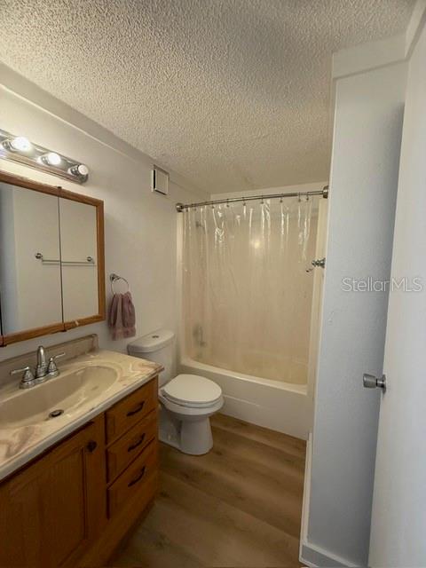 2952 SUN POINTE COURT, Kissimmee, FL 34741