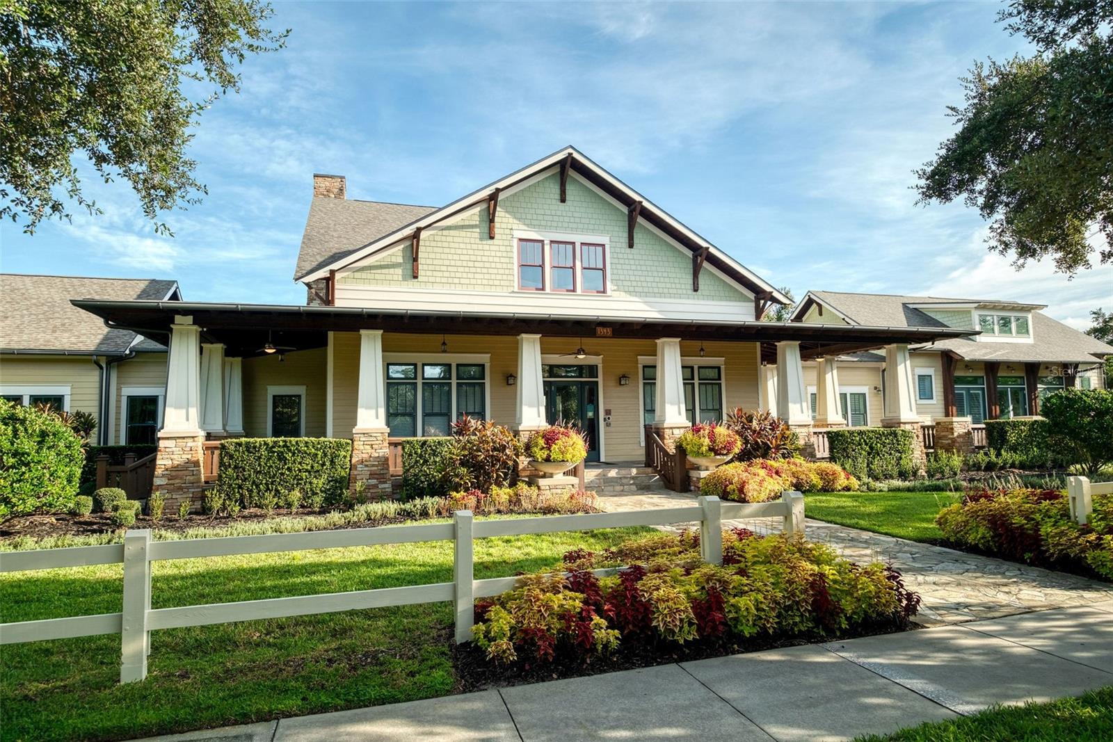 Artisan Clubhouse