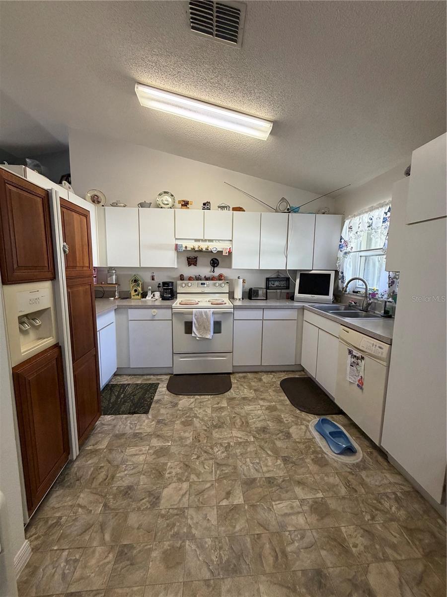 554 EAGLE COURT, Poinciana, FL 34759