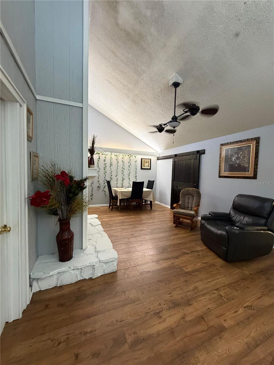 4404 S LAUREL POINTE DRIVE, Lakeland, FL 33813