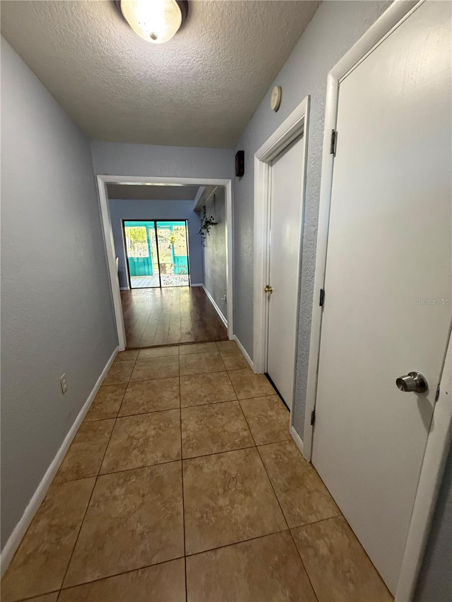 4404 S LAUREL POINTE DRIVE, Lakeland, FL 33813 4404 S LAUREL POINTE DRIVE, Lakeland, FL 33813