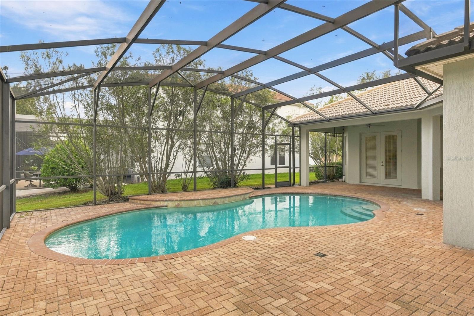 Pool / Lanai
