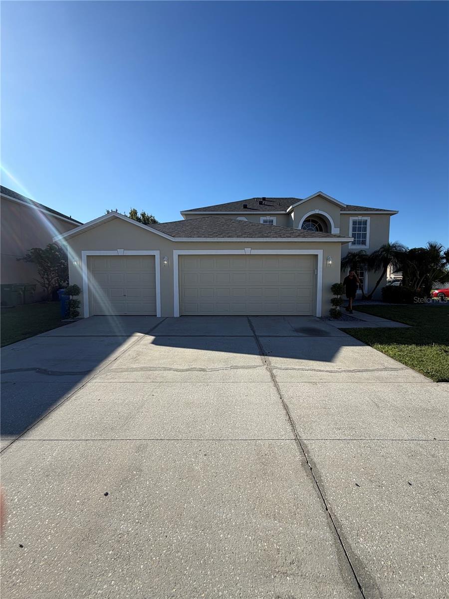 3-Car Garage