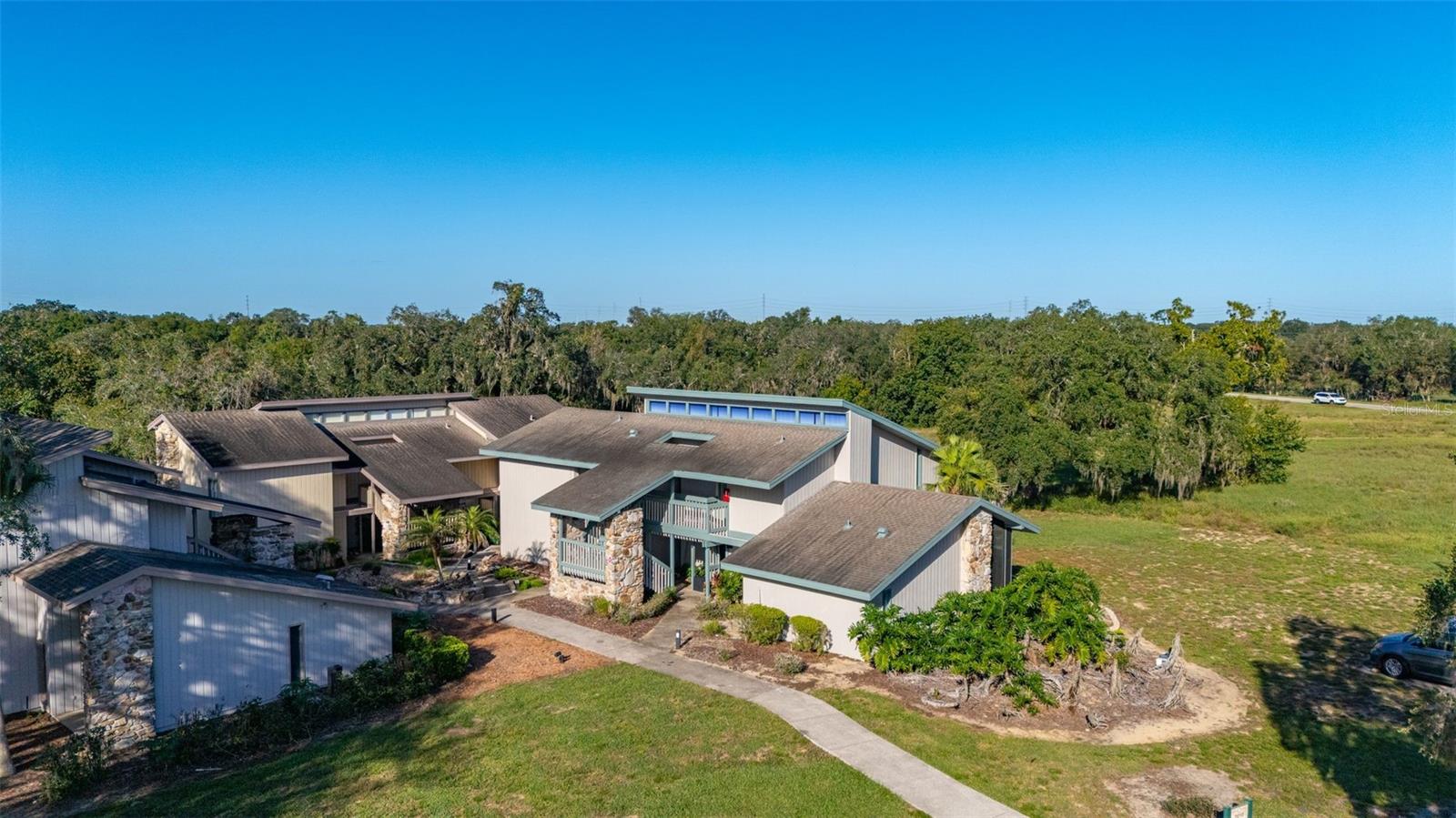 2011 CORNER LAKE DRIVE, Haines City, FL 33844