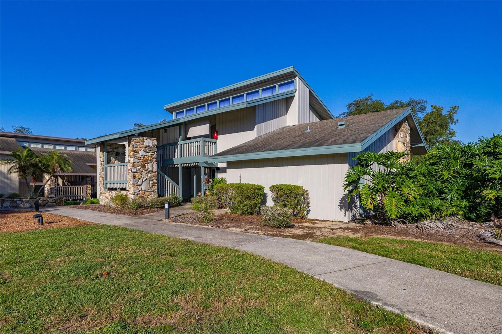 2011 CORNER LAKE DRIVE, Haines City, FL 33844
