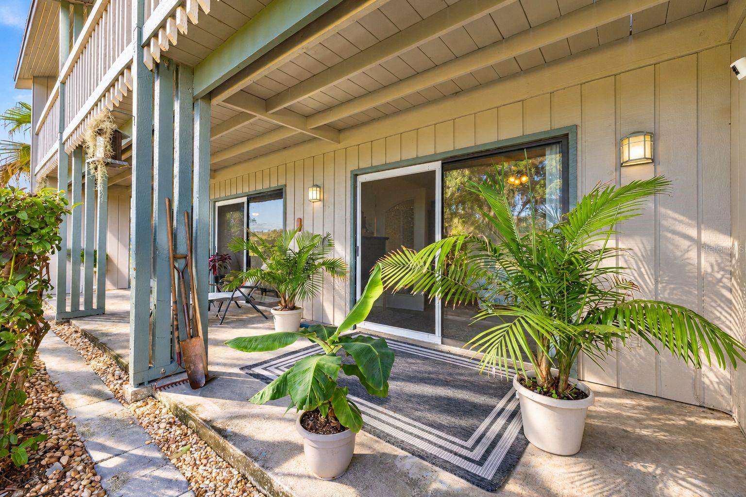 2011 CORNER LAKE DRIVE, Haines City, FL 33844