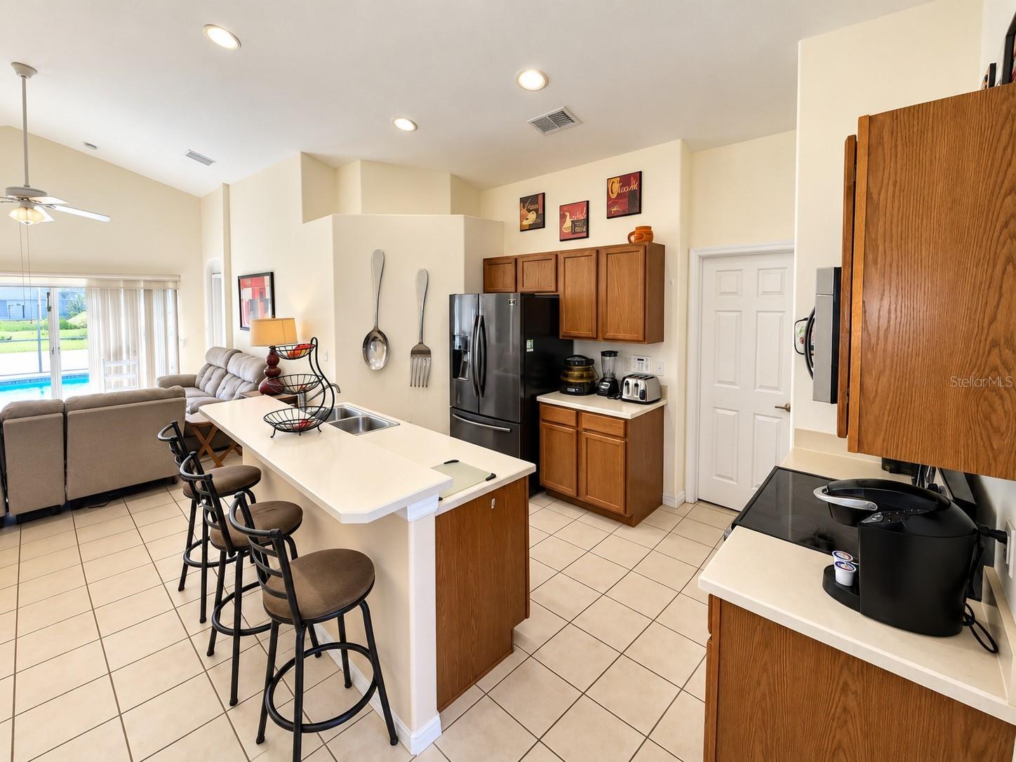 Kitchen breakfast nook