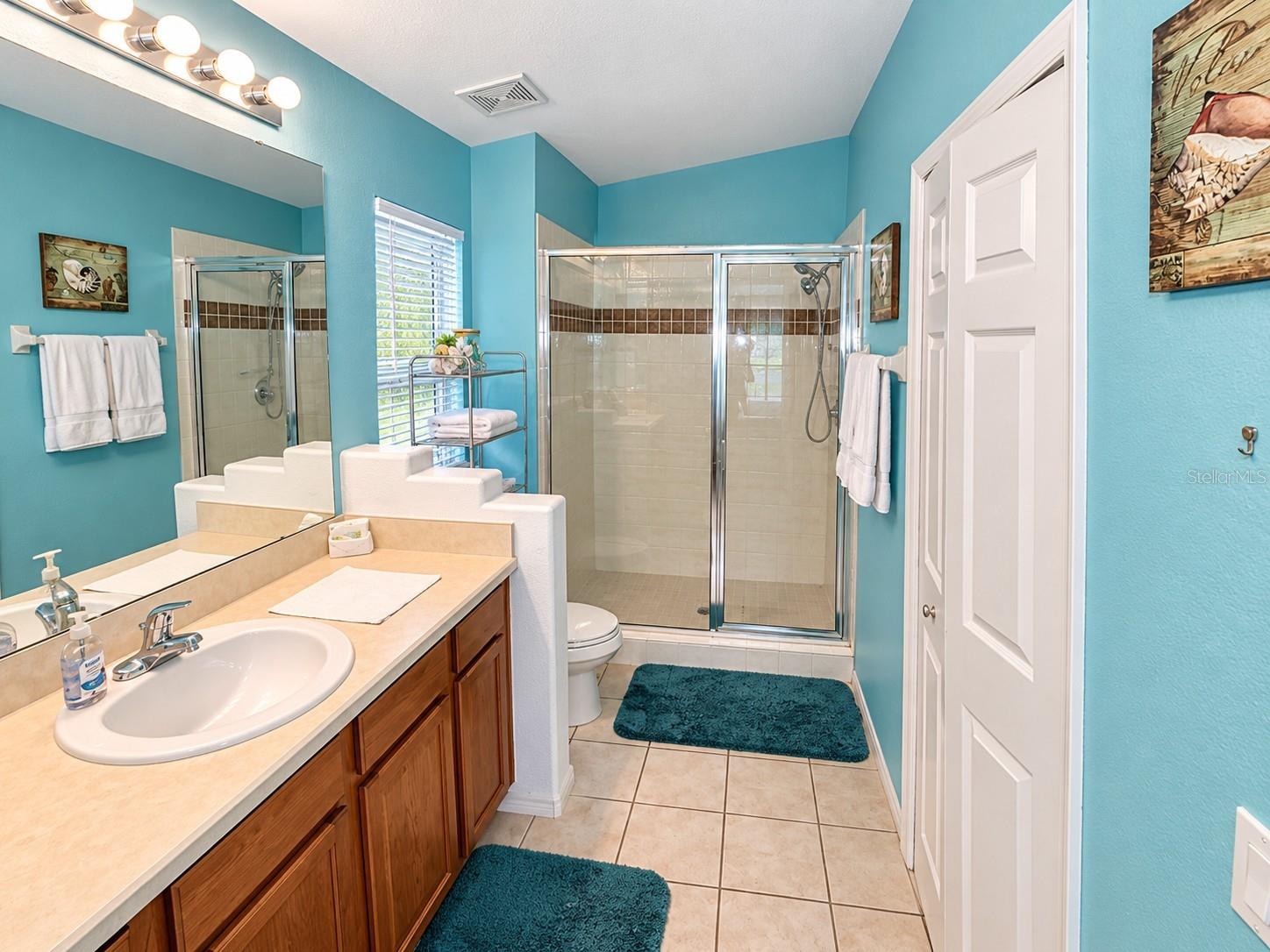 Master Bathrom