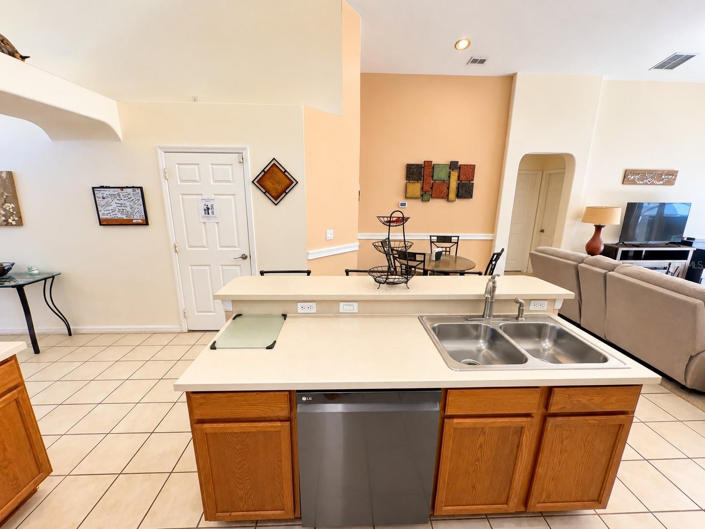 Kitchen sink area