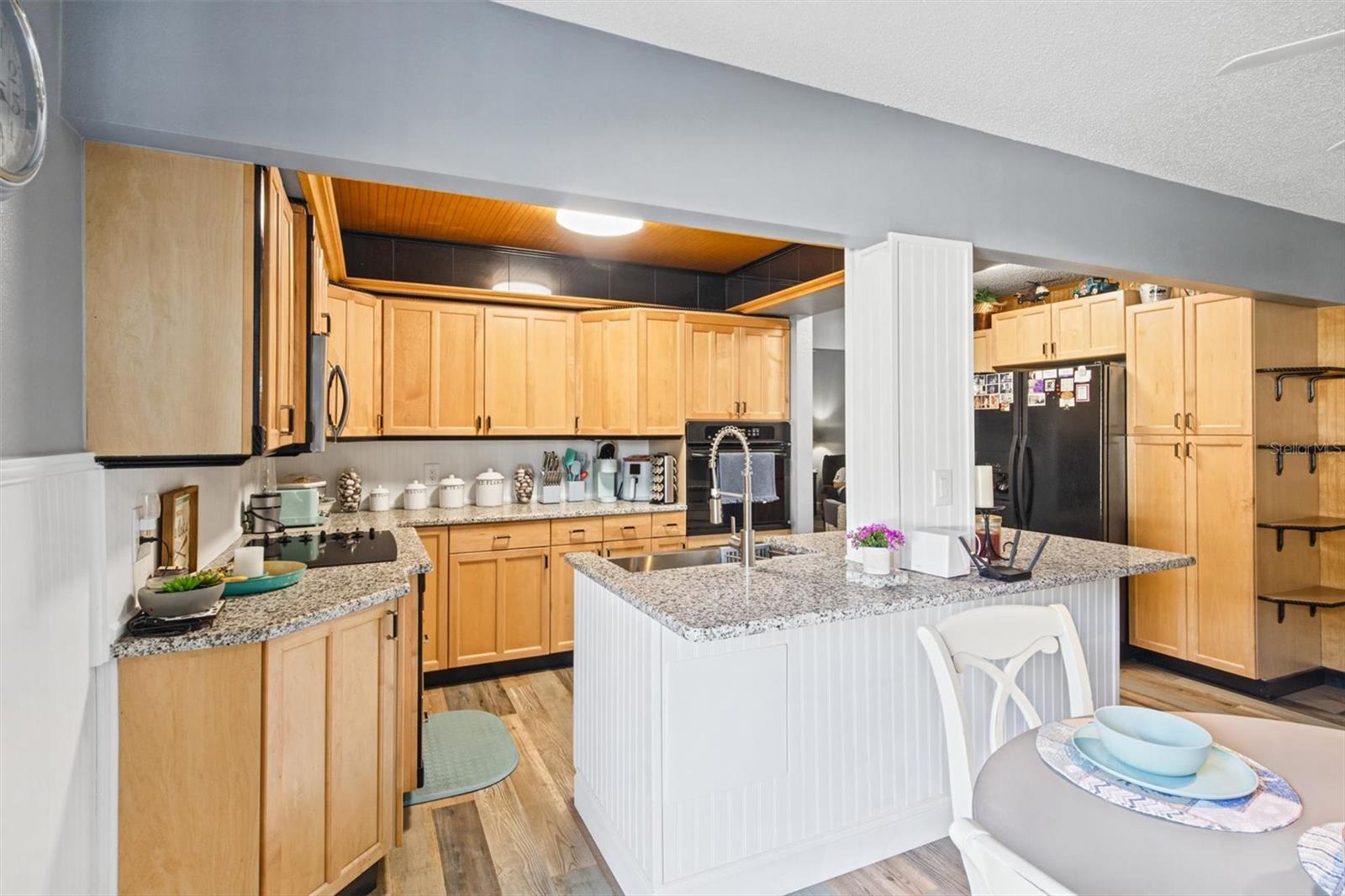 Island Kitchen - Updated Cabinets