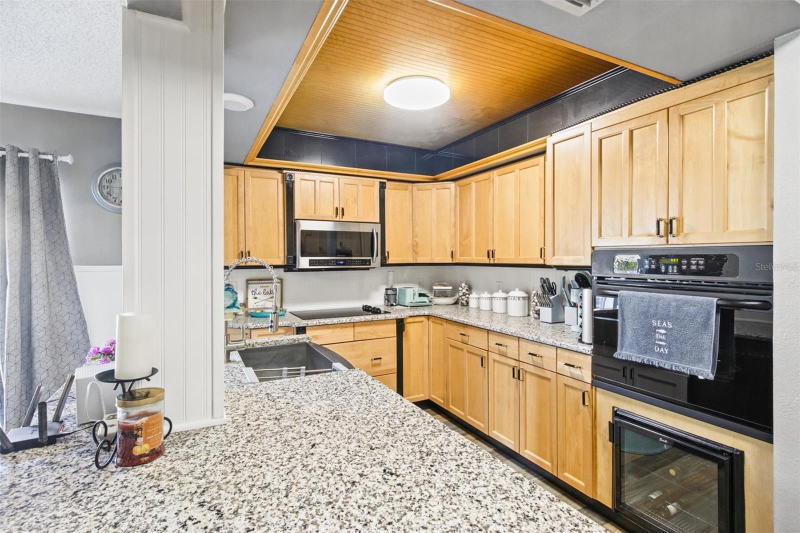 Kitchen - Granite Countertops