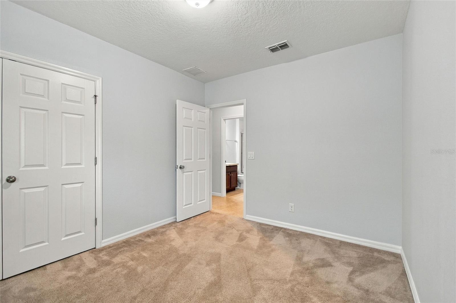 625 OGELTHORPE DR, Davenport, FL 33897