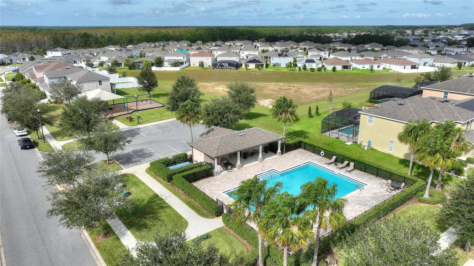 625 OGELTHORPE DR, Davenport, FL 33897