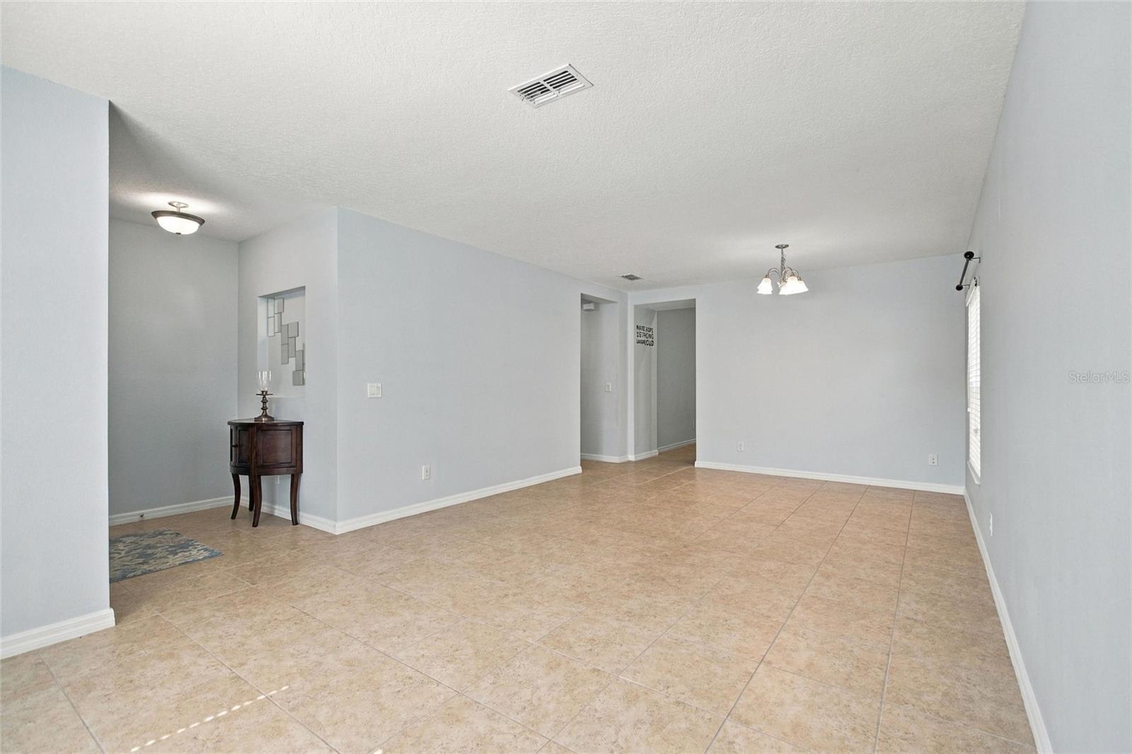 625 OGELTHORPE DR, Davenport, FL 33897