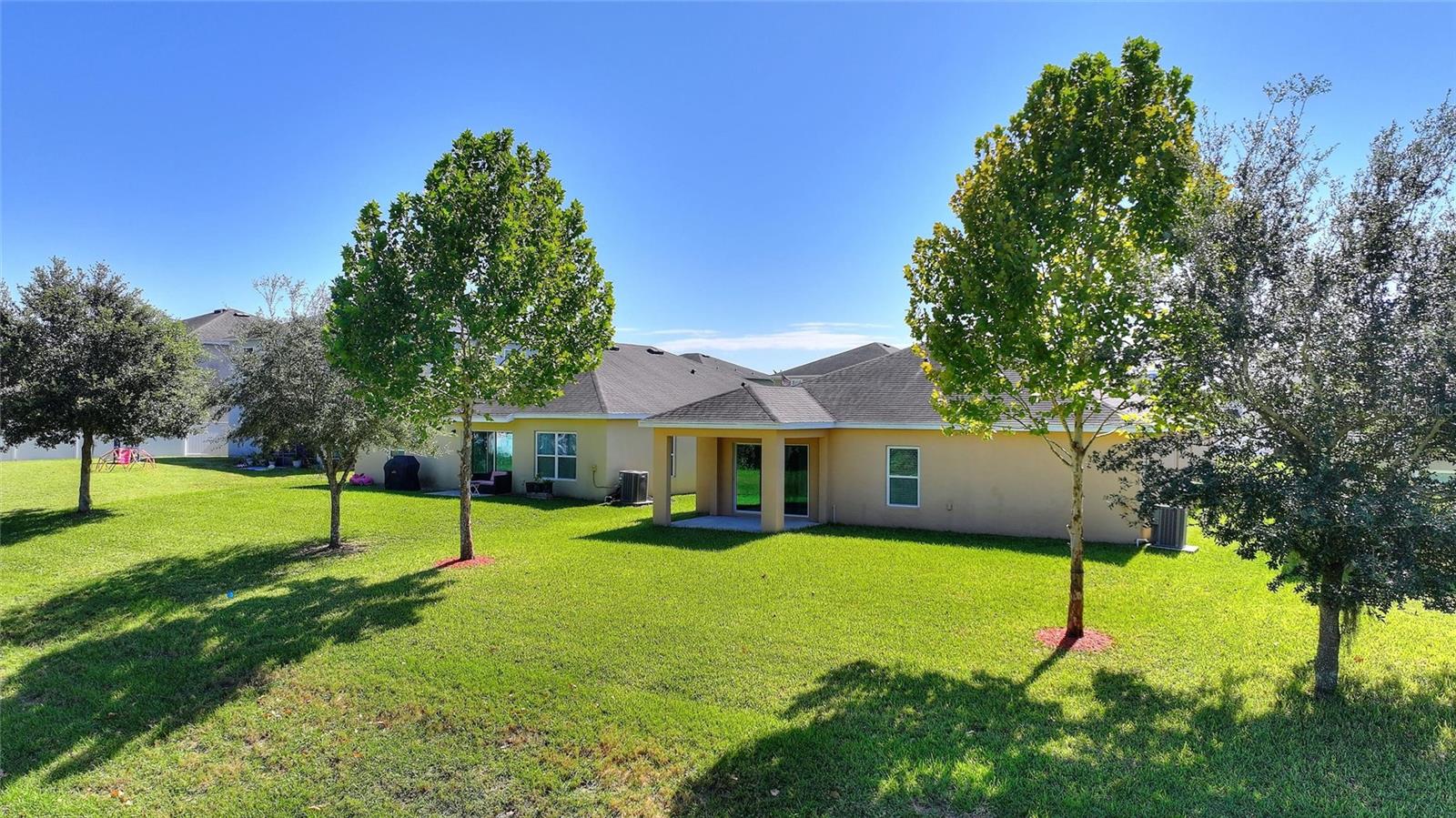 625 OGELTHORPE DR, Davenport, FL 33897