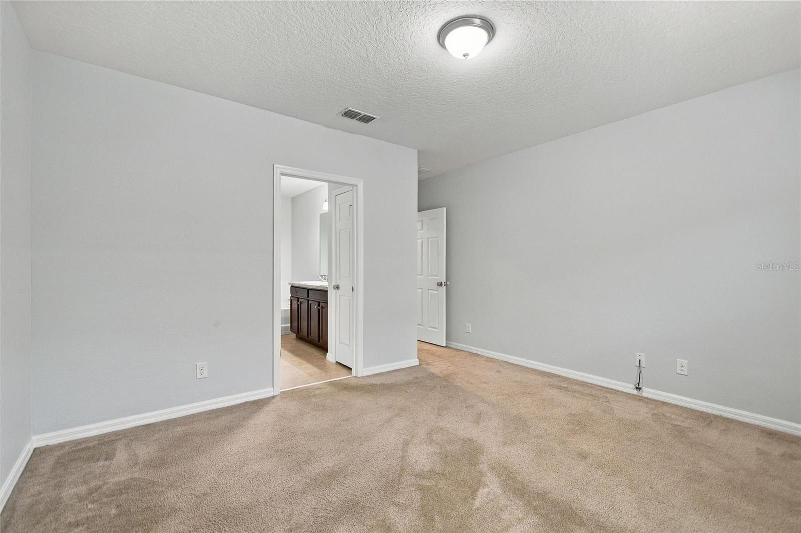 625 OGELTHORPE DR, Davenport, FL 33897