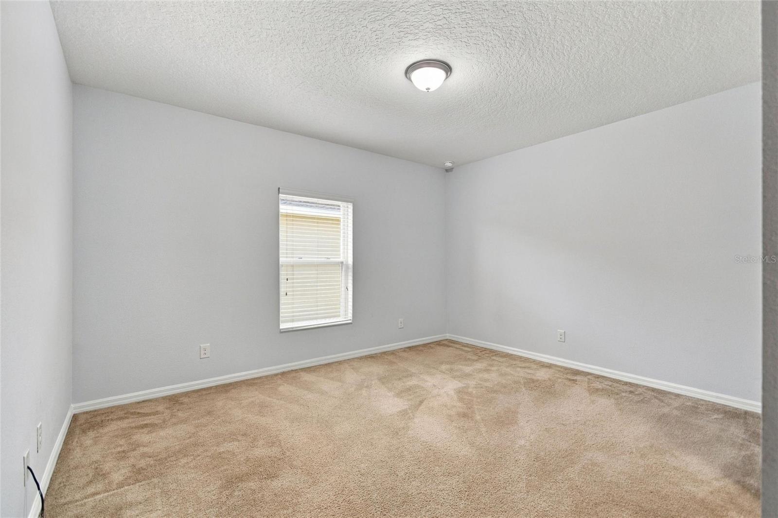 625 OGELTHORPE DR, Davenport, FL 33897
