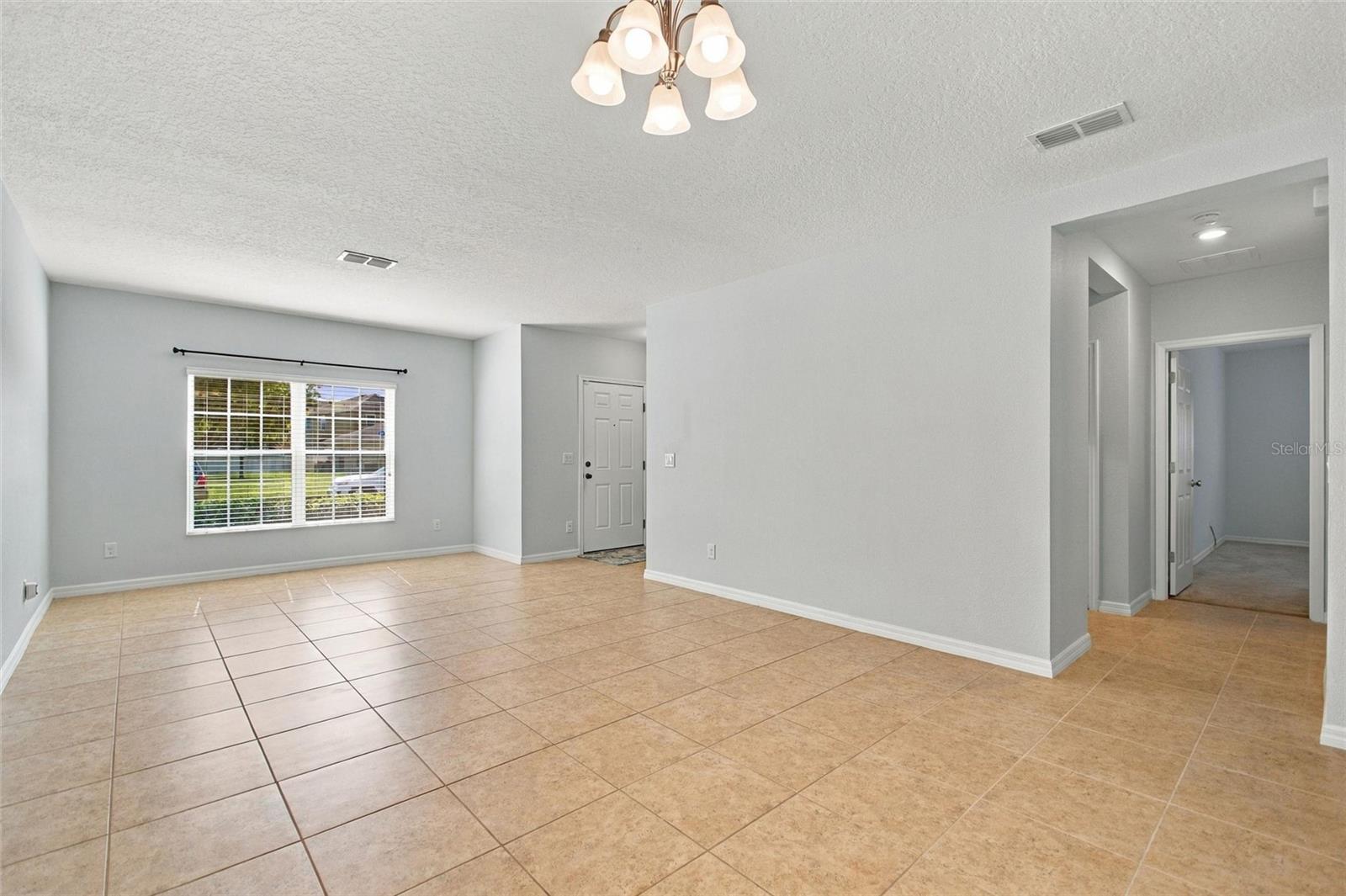 625 OGELTHORPE DR, Davenport, FL 33897