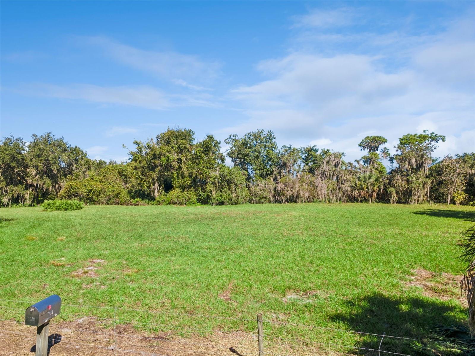 742 N LAKE REEDY BOULEVARD, Frostproof, FL 33843