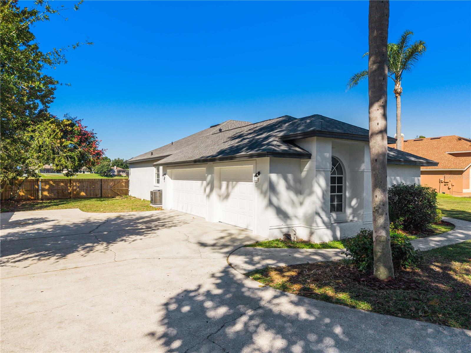 11614 LAKE KATHERINE CIRCLE, Clermont, FL 34711