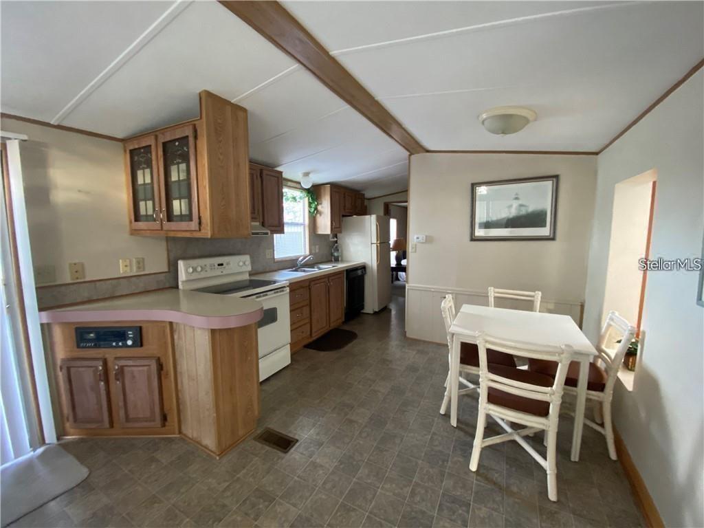 28 FAIRVIEW COURT, Haines City, FL 33844