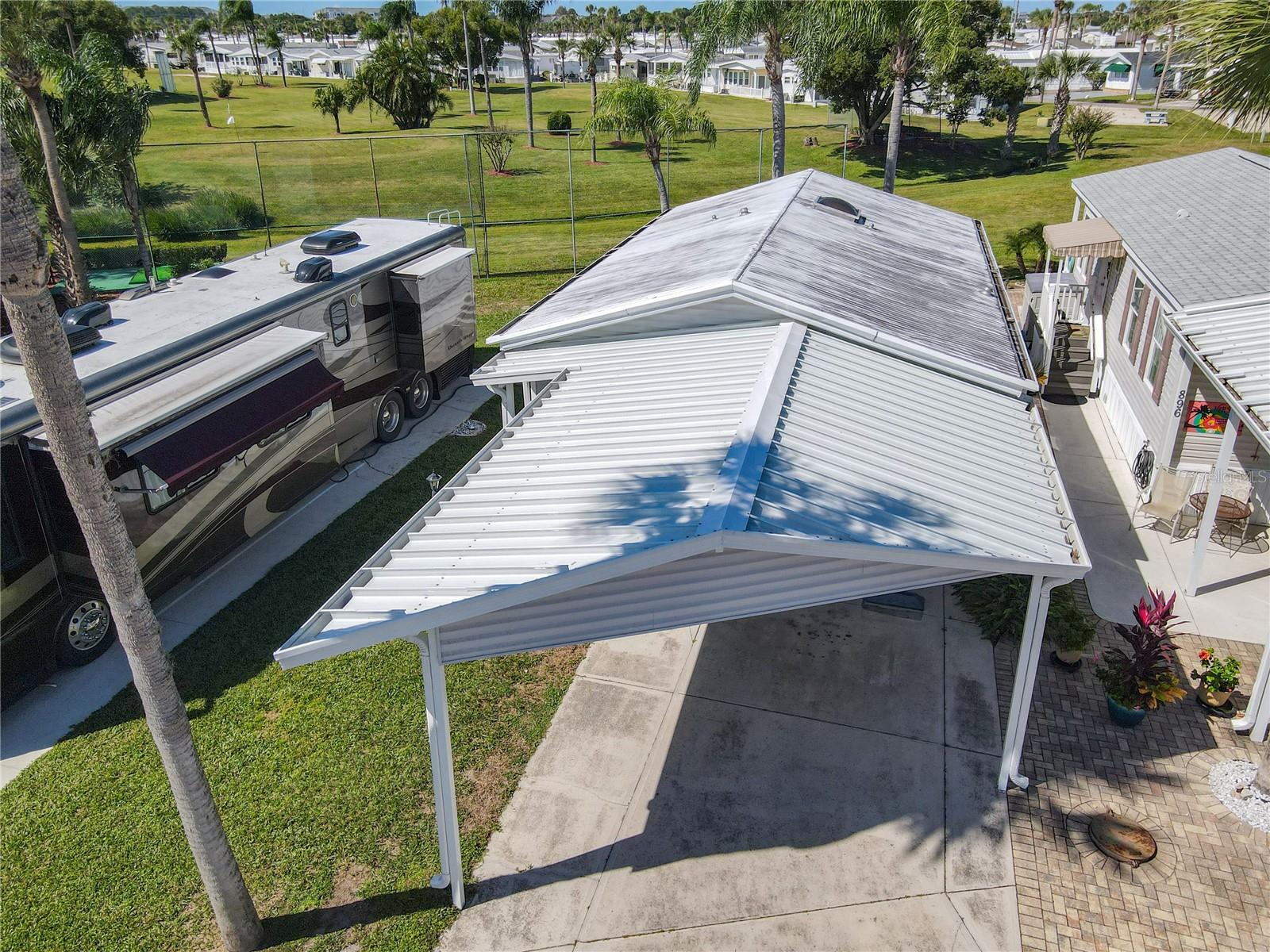 Huge carport