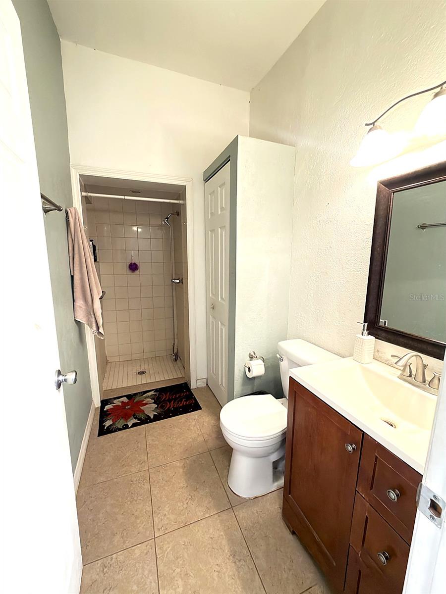 2234 RUTLEGE AVE, Orlando, FL 32817 2234 RUTLEGE AVE, Orlando, FL 32817